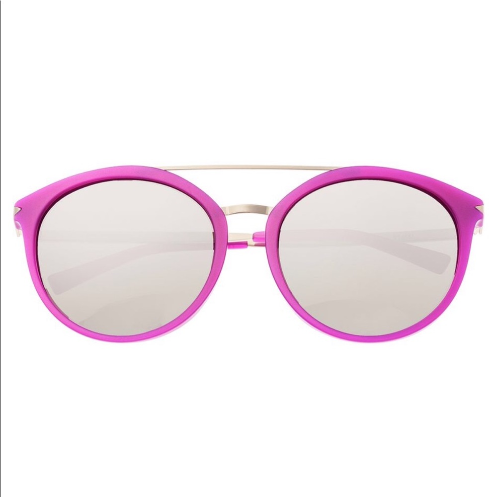 Very nice brand new real Sixtyone Sun glasses